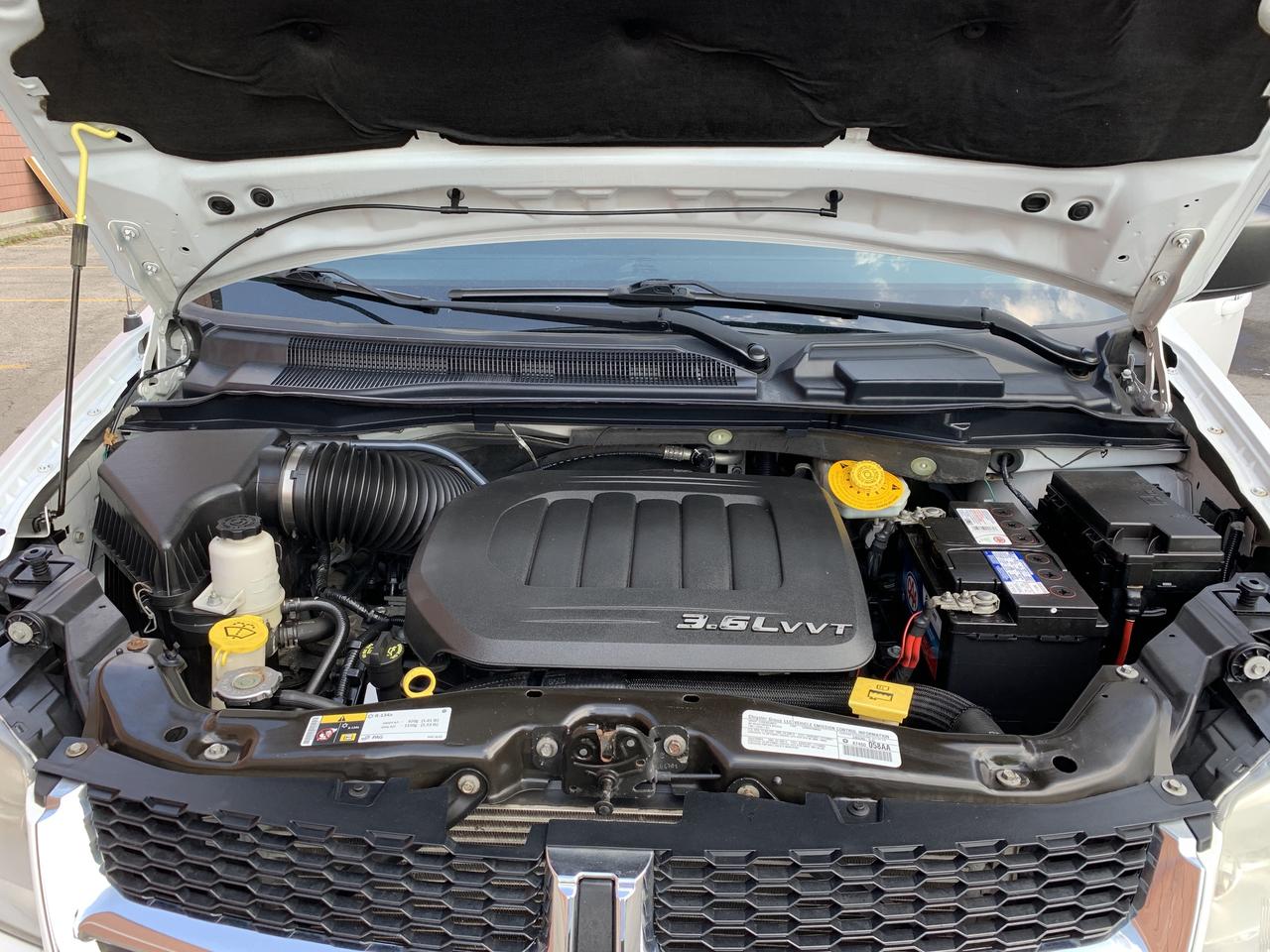 2014 Dodge Grand Caravan !!! SOLD SOLD !!!!  SXT / 124537 KMS !!!! Photo