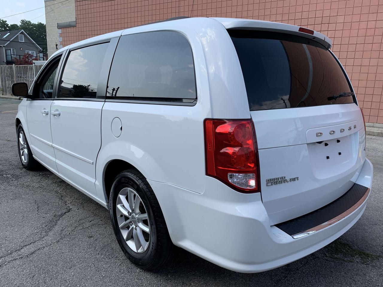 2014 Dodge Grand Caravan !!! SOLD SOLD !!!!  SXT / 124537 KMS !!!! Photo2