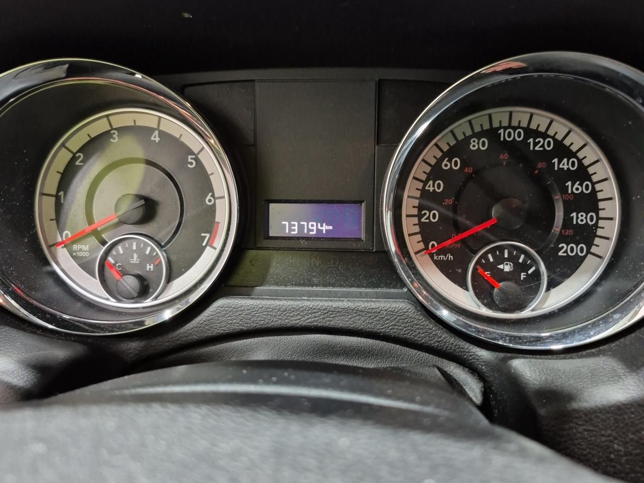 2013 Dodge Grand Caravan SXT !!! 73794 KMS !!!! ONE OWNER !!! CAR FAX CLEAN Photo