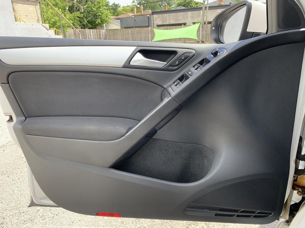 2013 Volkswagen Golf 5dr HB Auto Wolfsburg Edition !! 138976 KMS ! MINT Photo