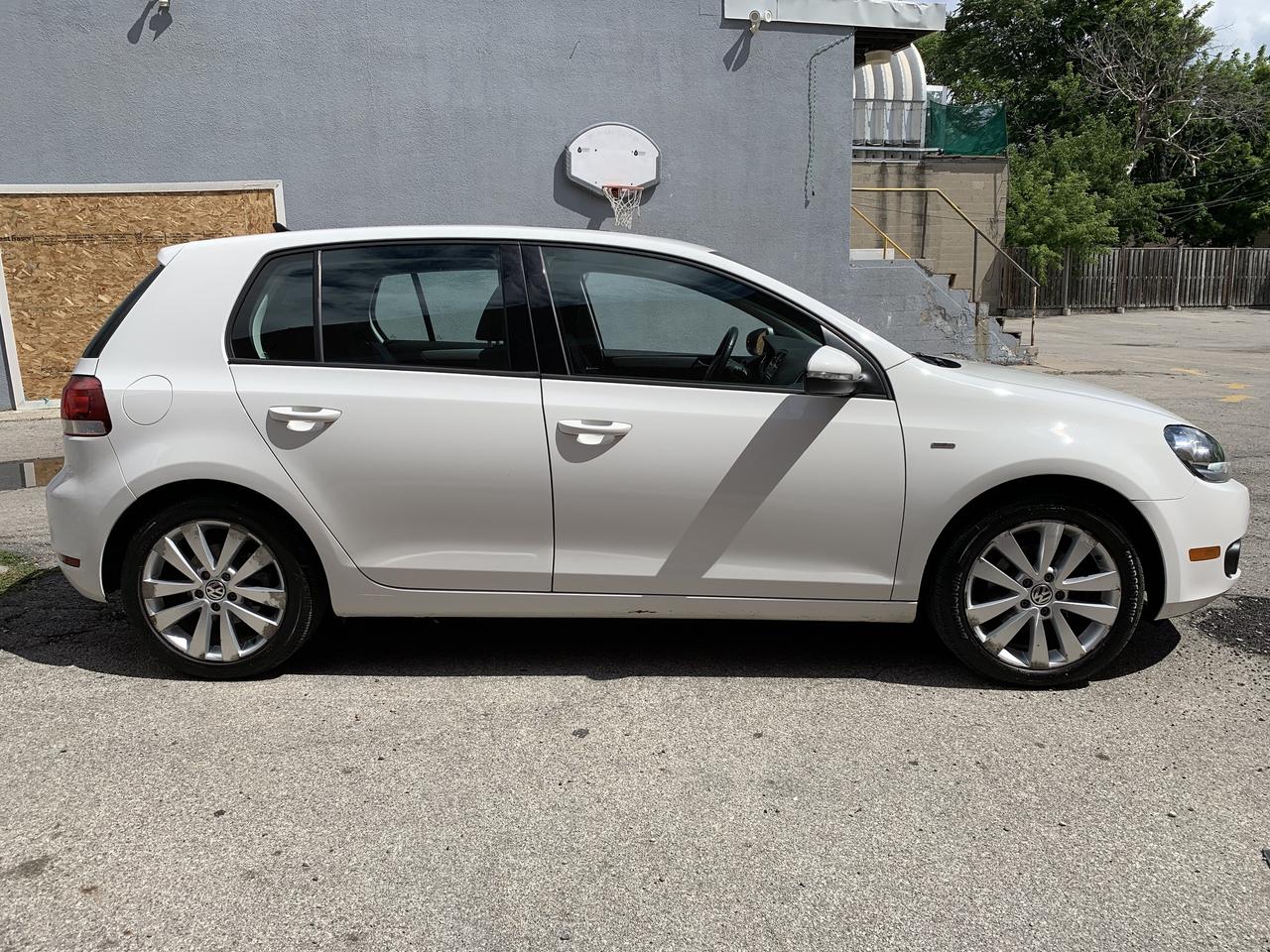 2013 Volkswagen Golf 5dr HB Auto Wolfsburg Edition !! 138976 KMS ! MINT Photo