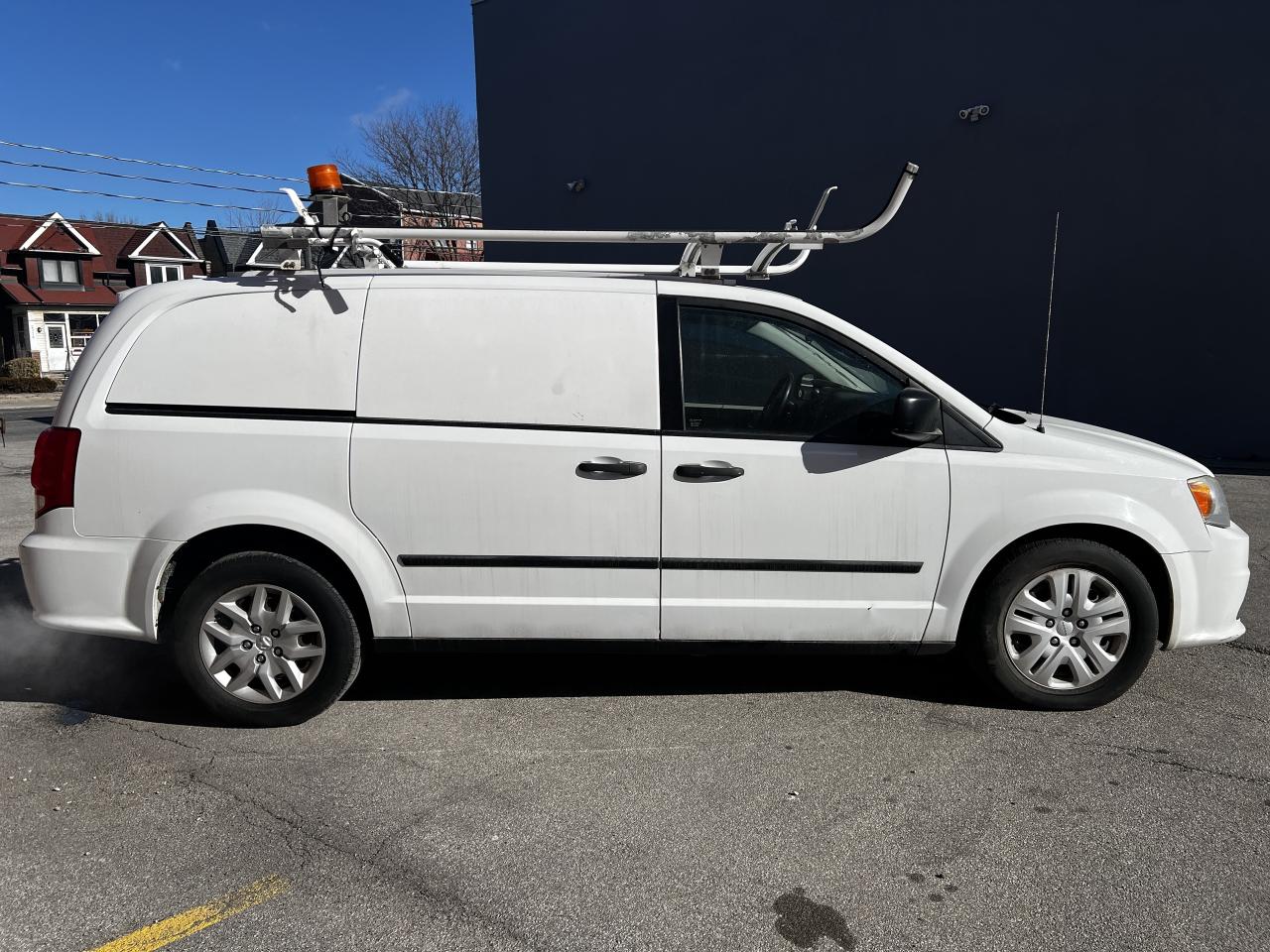 2014 RAM Cargo Van TRADESMAN / ONE OWWNER / SUPER CLEAN / Photo