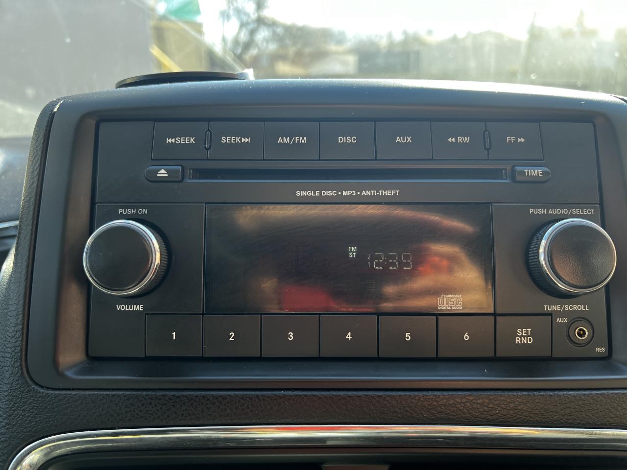 2014 RAM Cargo Van TRADESMAN / ONE OWWNER / SUPER CLEAN / Photo