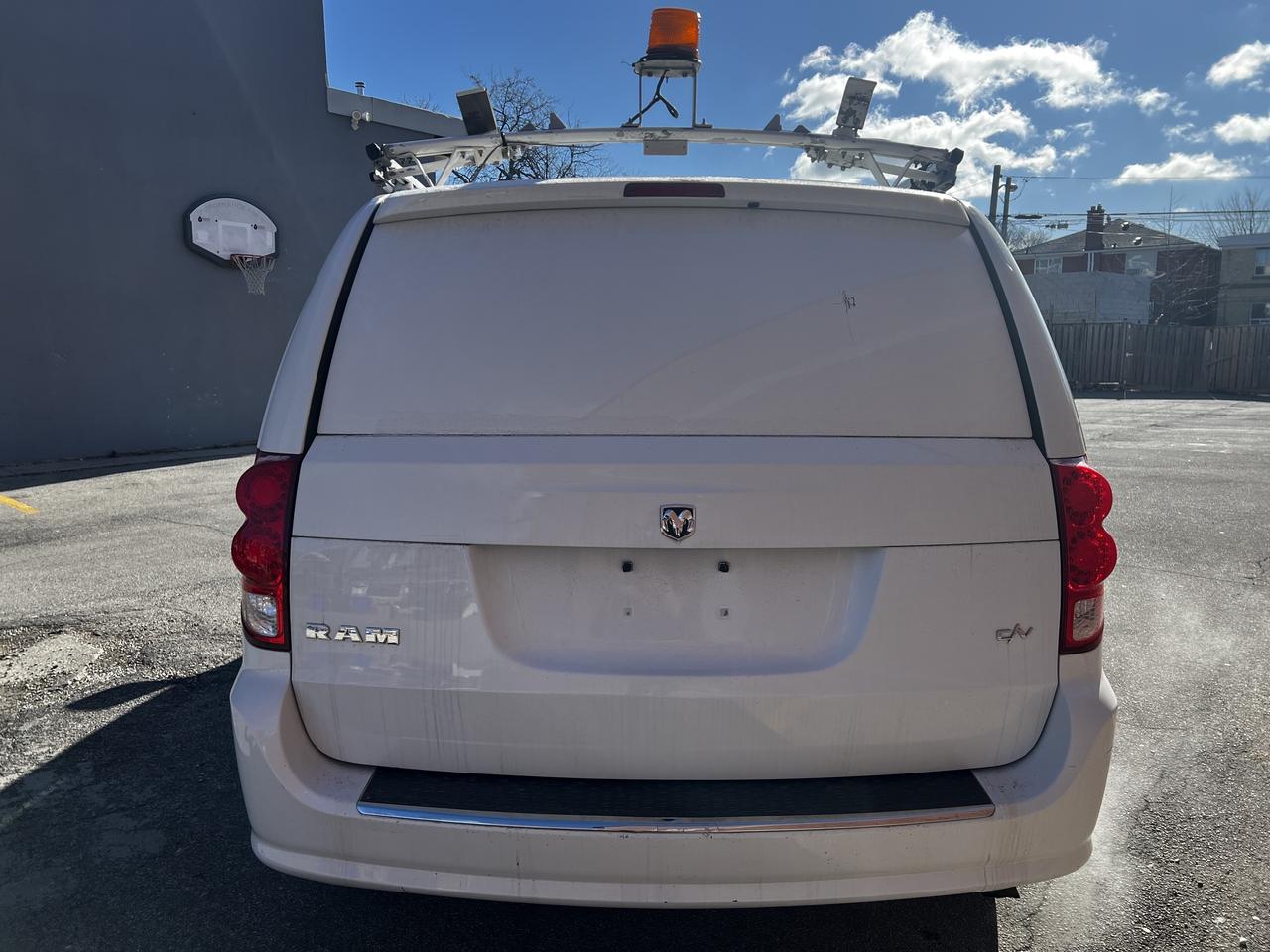 2014 RAM Cargo Van TRADESMAN / ONE OWWNER / SUPER CLEAN / Photo