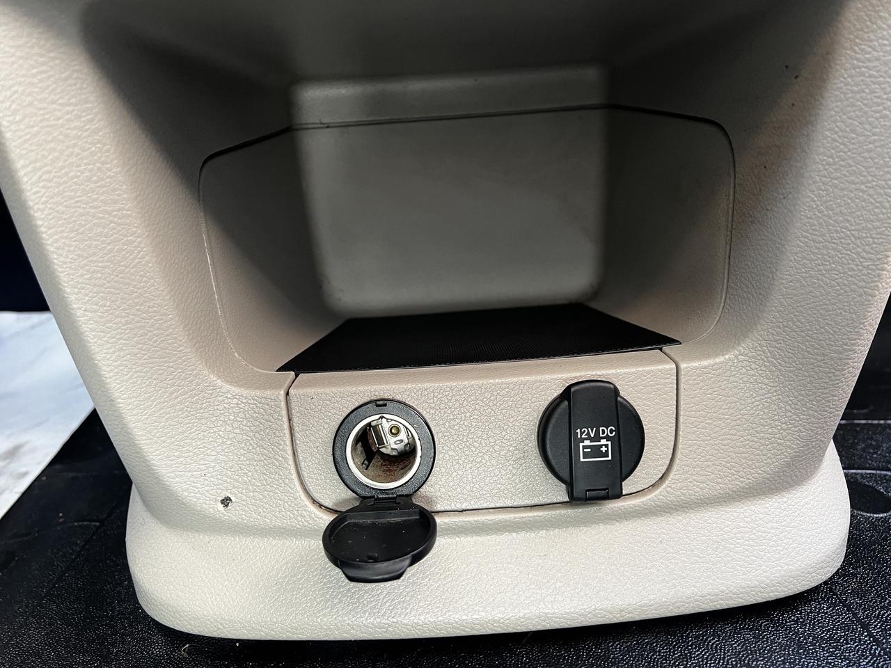 2014 RAM Cargo Van TRADESMAN / ONE OWWNER / SUPER CLEAN / Photo