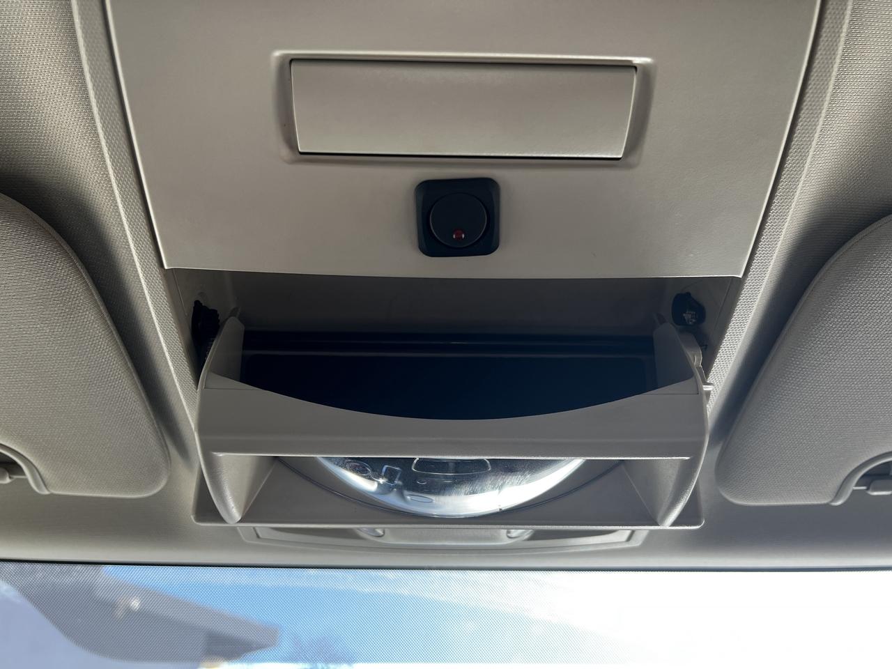 2014 RAM Cargo Van TRADESMAN / ONE OWWNER / SUPER CLEAN / Photo