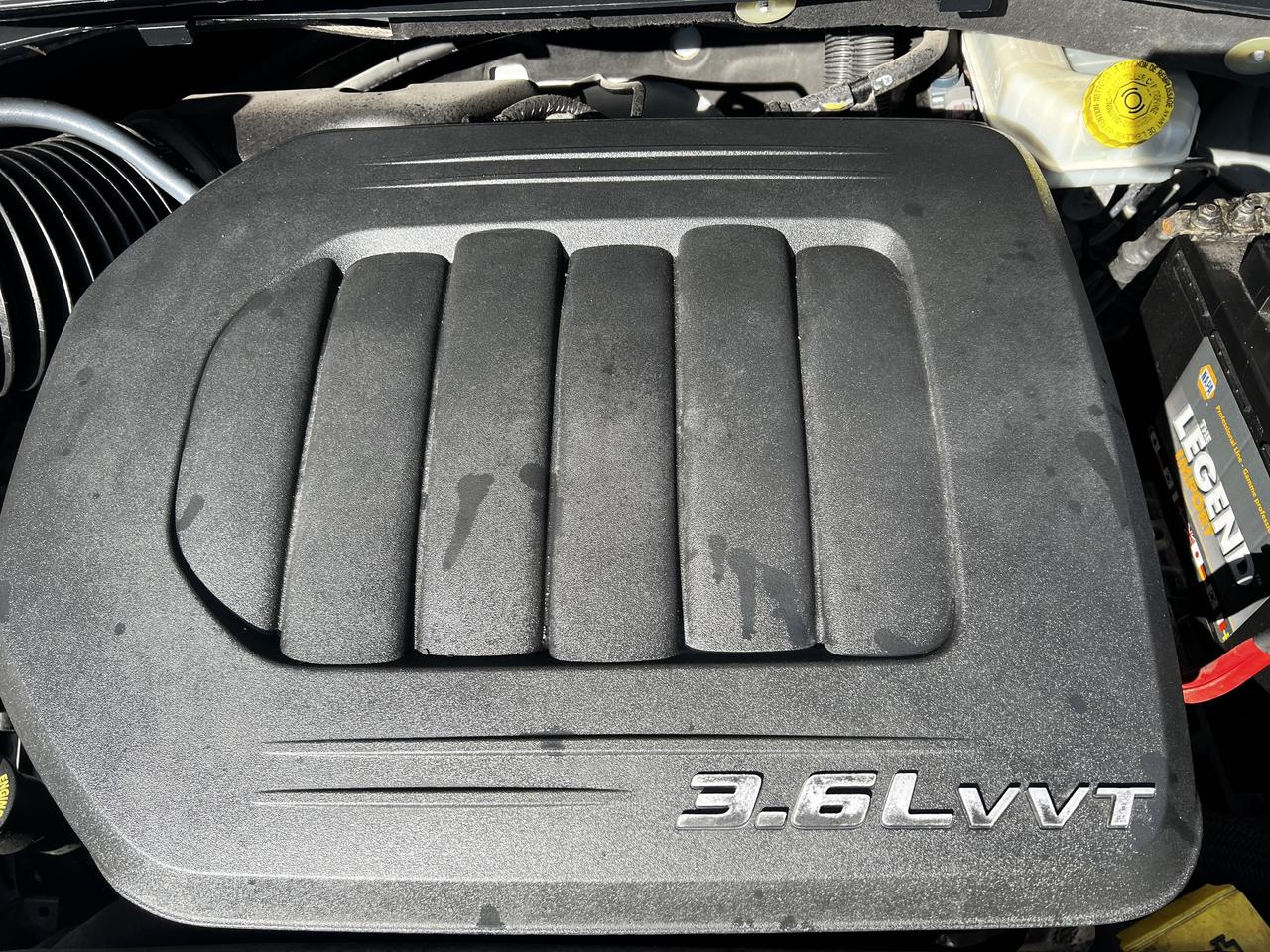 2014 RAM Cargo Van TRADESMAN / ONE OWWNER / SUPER CLEAN / Photo