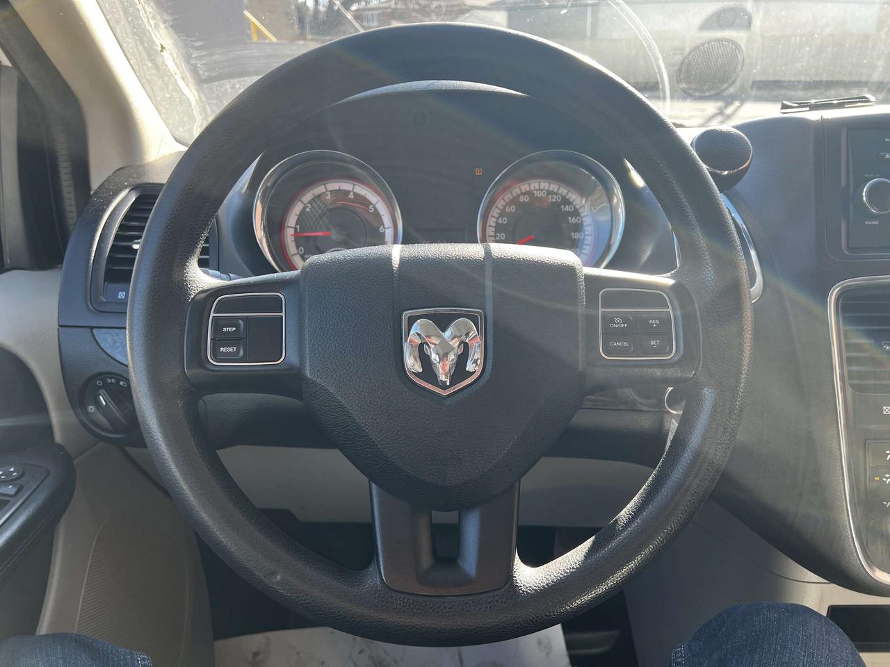 2014 RAM Cargo Van TRADESMAN / ONE OWWNER / SUPER CLEAN / Photo