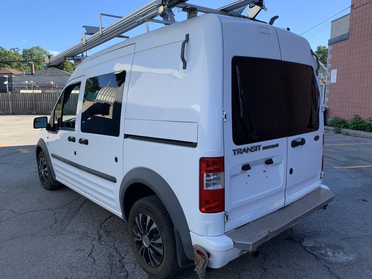 2011 Ford Transit Connect CARGO !!! 149143 KMS !!! CAR FAX CLEAN / SPOTLESS Photo
