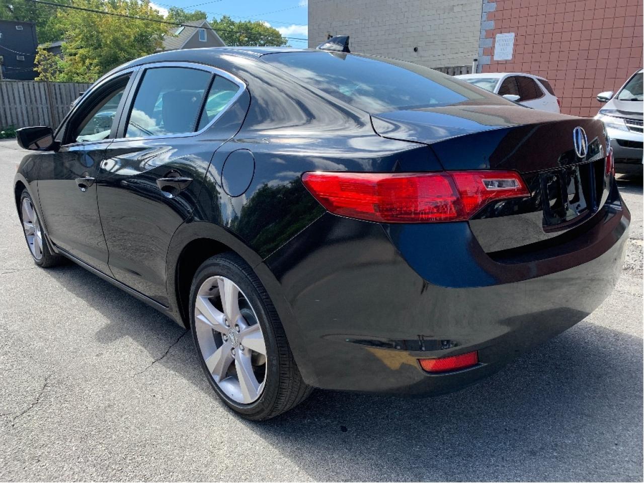 2014 Acura ILX TECK PKG !!! 73251 KMS !!!! CAR FAX CLN !!! NAVI Photo