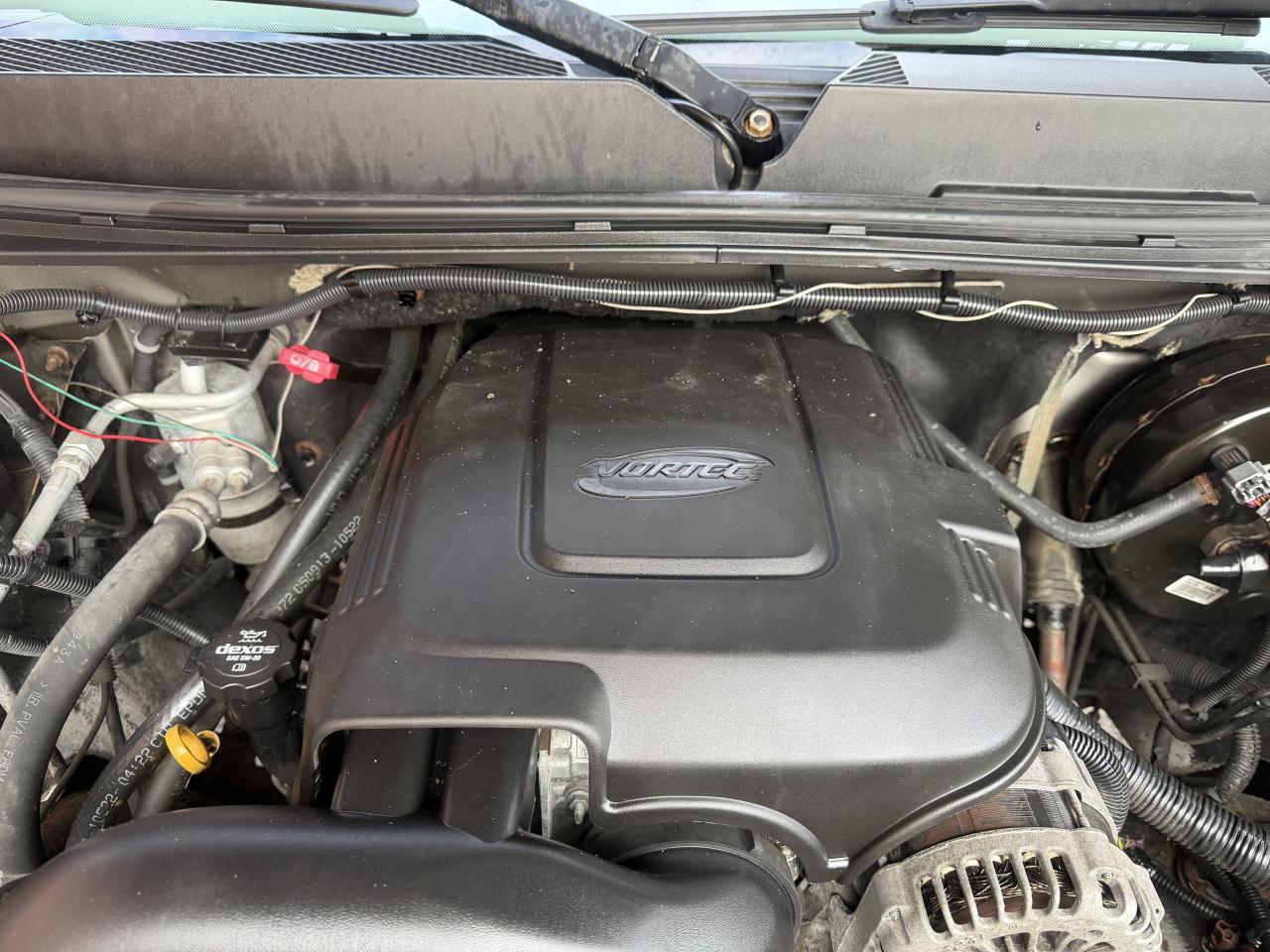 2013 GMC Sierra 1500 4WD Reg Cab !!! 94376 KMS !!! CAR FAX CLN !! MINT Photo