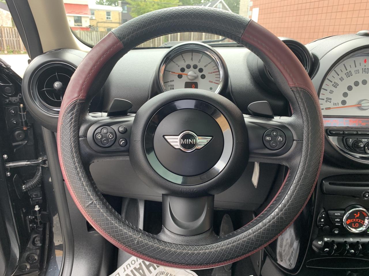 2013 MINI Cooper Paceman 2dr / PACEMAN /   59602 KMS !!! AUTO !! ONE OWNER Photo