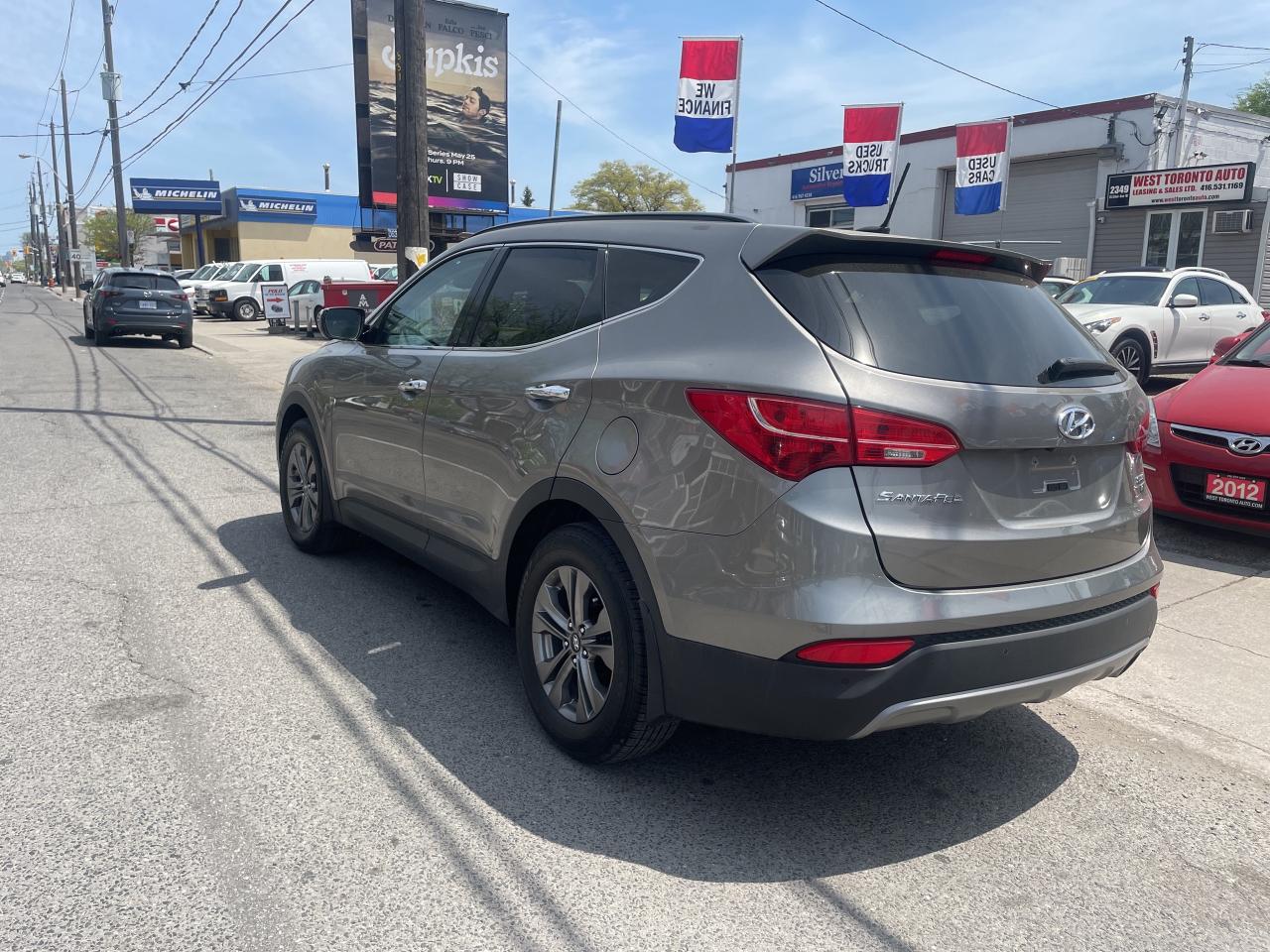 2015 Hyundai Santa Fe Sport LIMITED / A/W/D / LOADED/ MINT/ CARFAX VERIFIED Photo