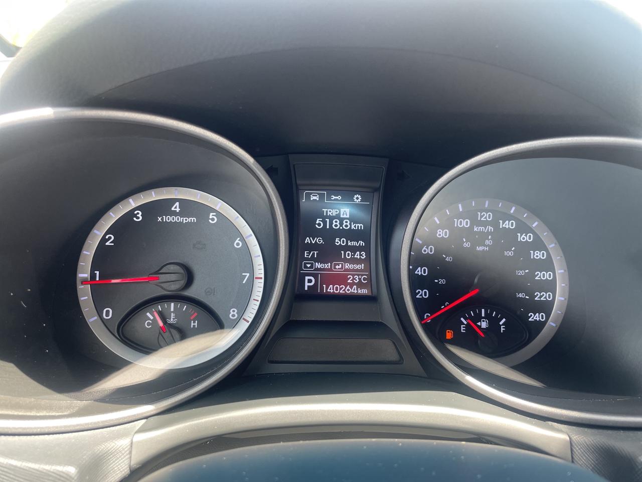 2015 Hyundai Santa Fe Sport LIMITED / A/W/D / LOADED/ MINT/ CARFAX VERIFIED Photo