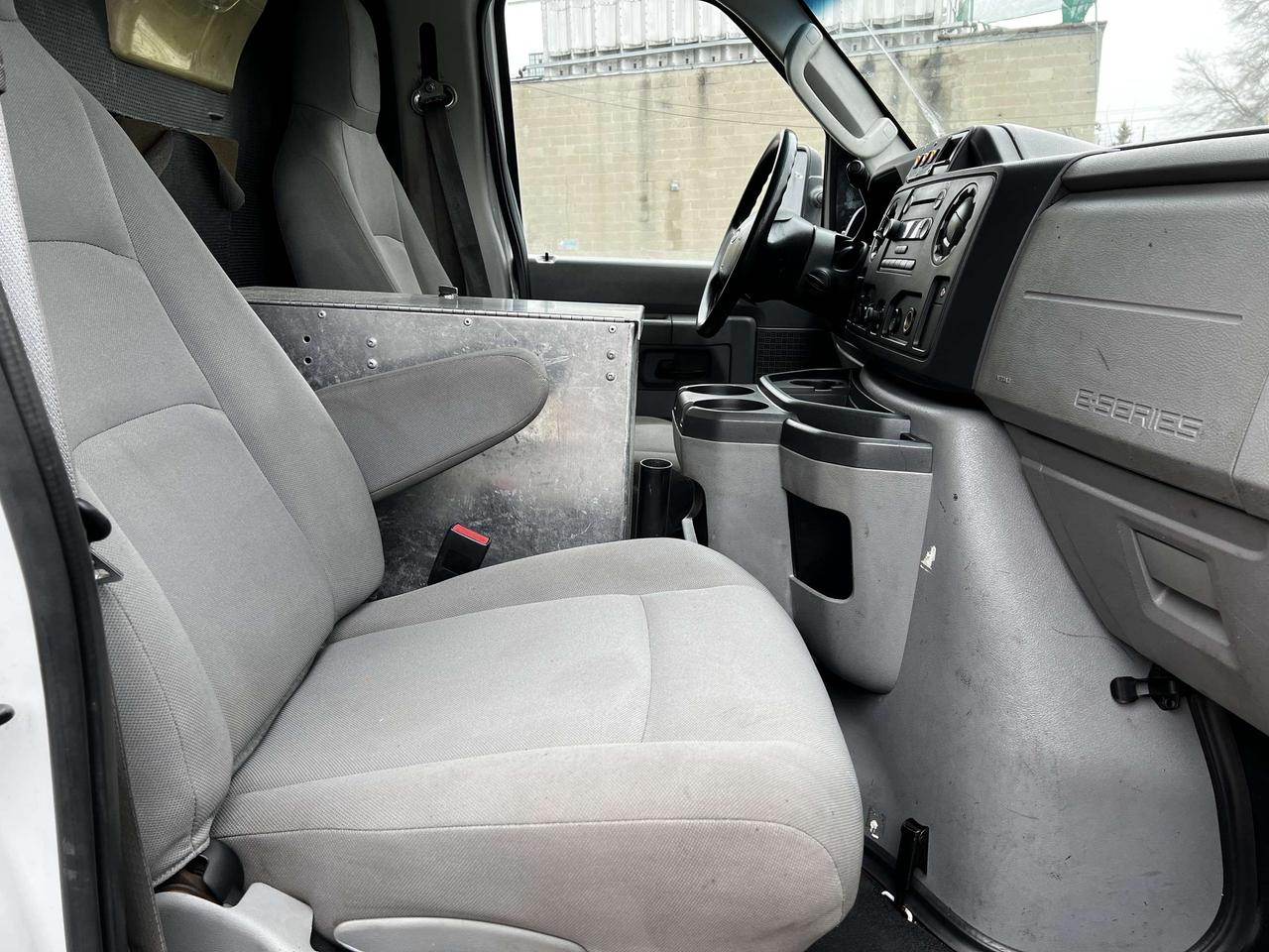 2012 Ford E-350 CARGO   !!! HIGH ROOF !! CAR FAX CLEAN !! SPOTLESS Photo