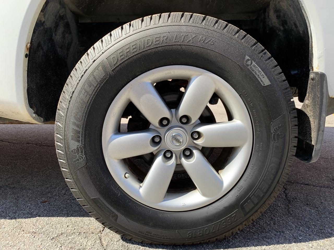 2014 Nissan Titan 4WD King Cab SWB SV !!!! 4X4 LOADED WITH OPTIONS Photo