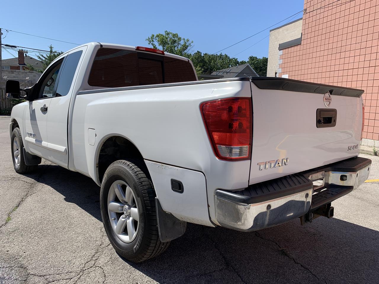2014 Nissan Titan 4WD King Cab SWB SV !!!! 4X4 LOADED WITH OPTIONS Photo2