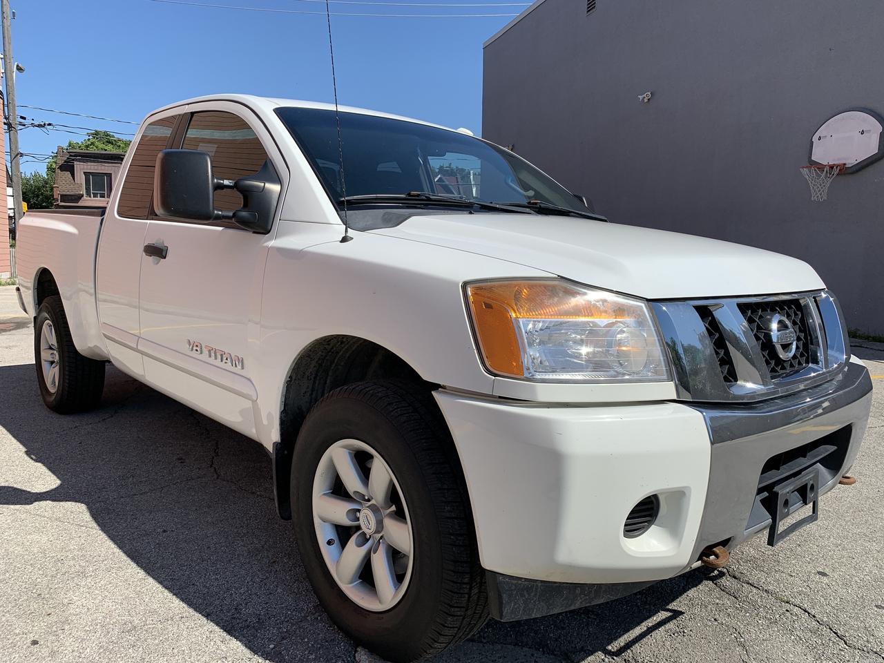 2014 Nissan Titan 4WD King Cab SWB SV !!!! 4X4 LOADED WITH OPTIONS Photo