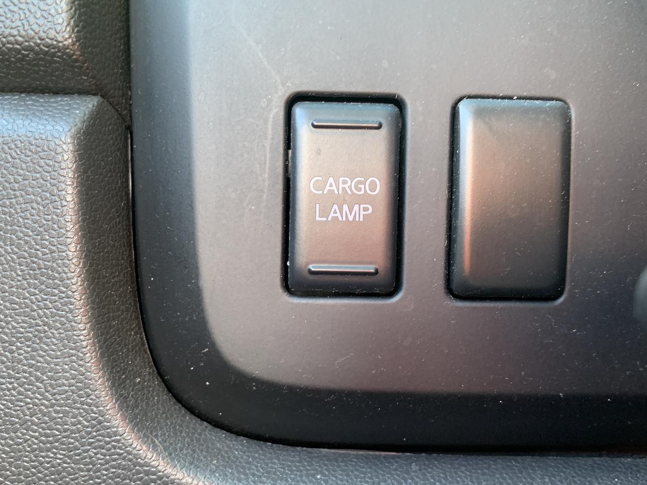 2014 Nissan Titan 4WD King Cab SWB SV !!!! 4X4 LOADED WITH OPTIONS Photo