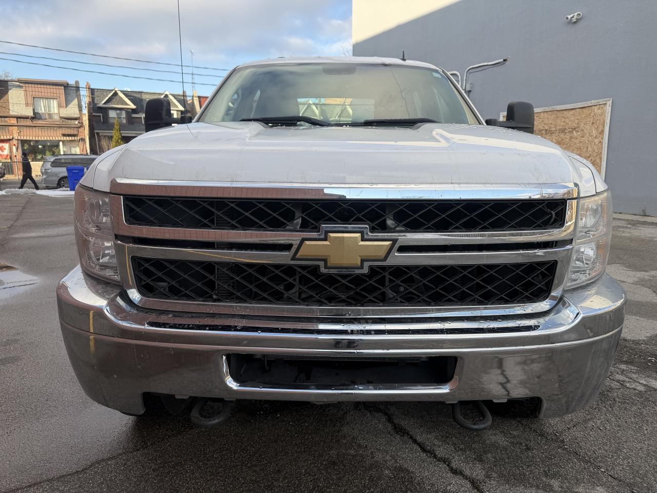 2011 Chevrolet Silverado 3500 4WD Crew Cab !!!! YES ONLY  29020 kms !!!! Photo4