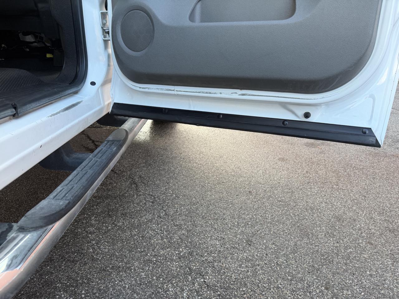 2011 Chevrolet Silverado 3500 4WD Crew Cab !!!! YES ONLY  29020 kms !!!! Photo