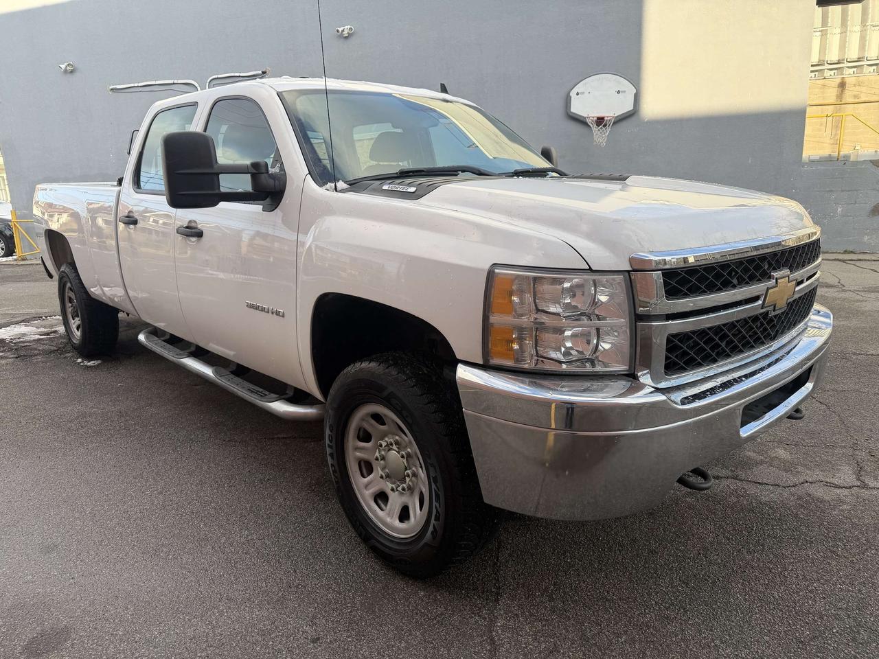 2011 Chevrolet Silverado 3500 !! JUST SOLD SOLD !!4WD Crew Cab   29020 kms !!!! Photo