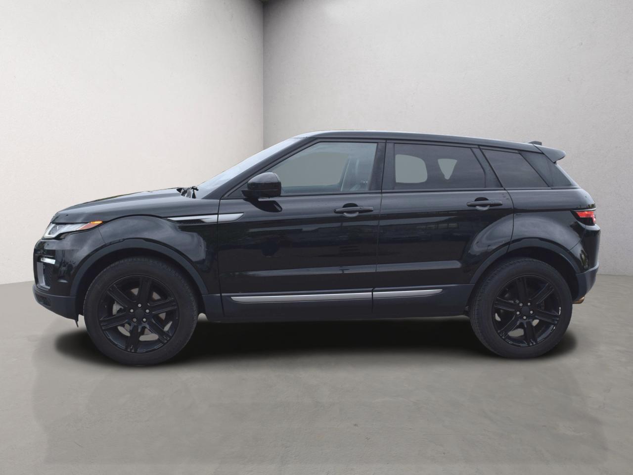 2017 Land Rover Range Rover Evoque SE AWD Panoramic Sunroof Photo