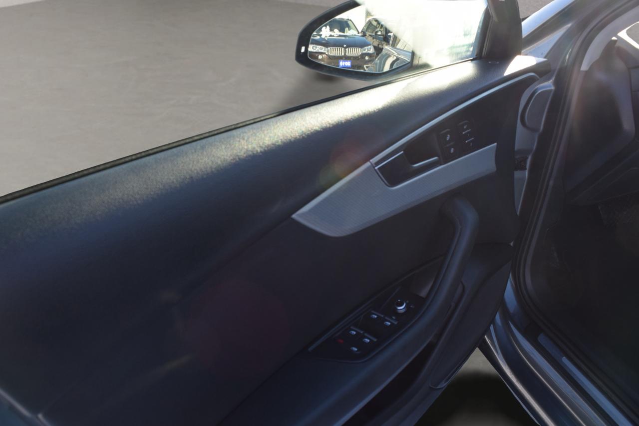 2017 Audi A4 Progressiv AWD Navigation Photo