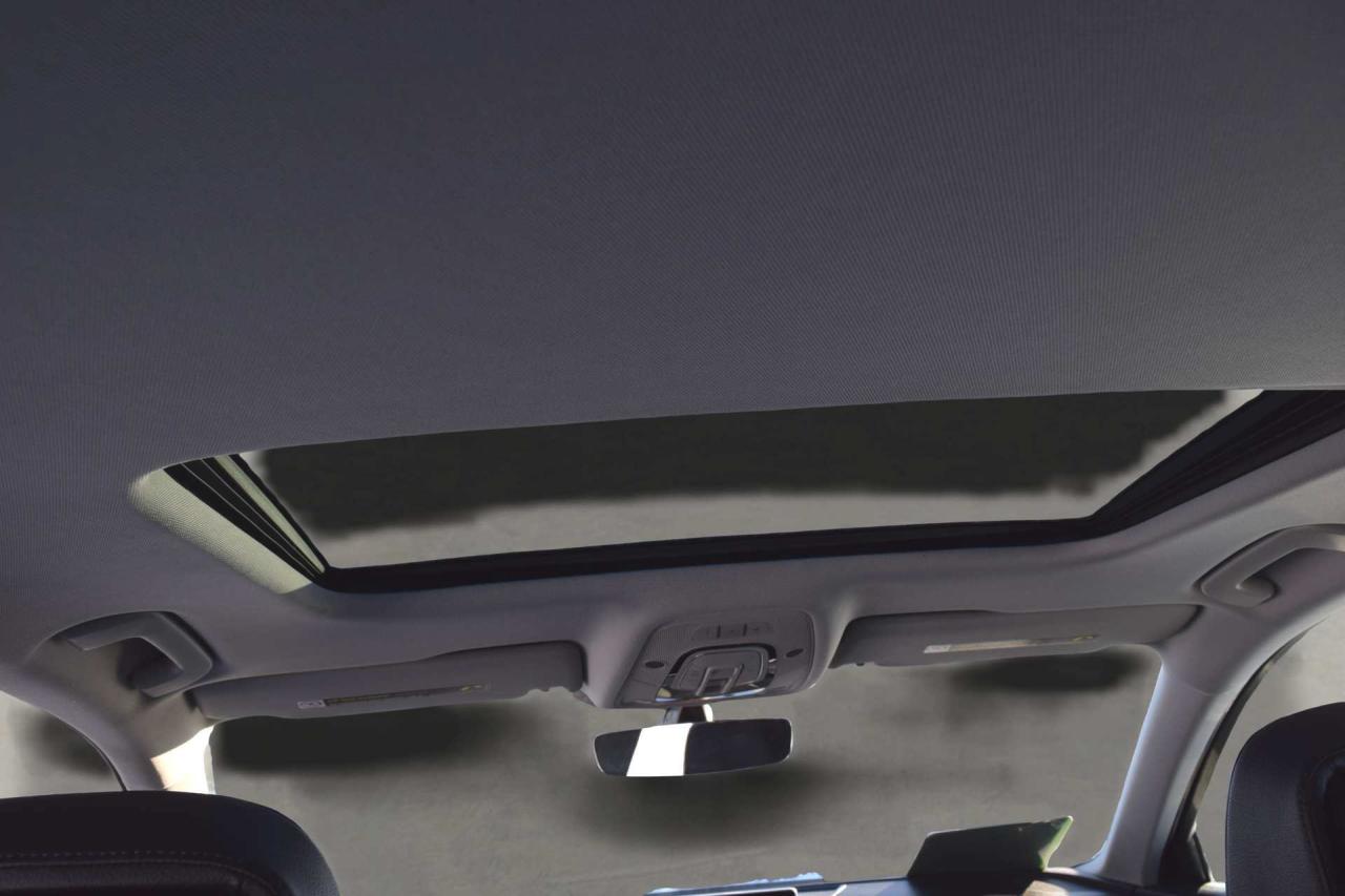 2017 Audi A4 Progressiv AWD Navigation Photo