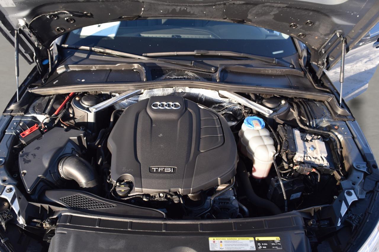 2017 Audi A4 Progressiv AWD Navigation Photo