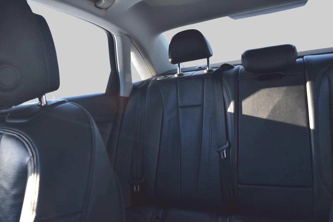 2017 Audi A4 Progressiv AWD Navigation Photo