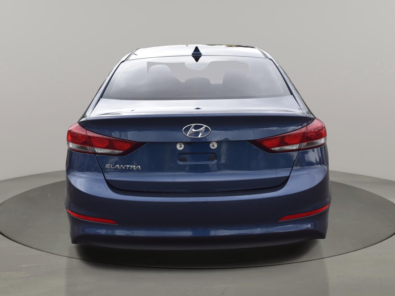 2018 Hyundai Elantra GL SE Sunroof Navi Camera Photo