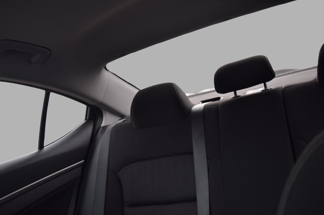 2018 Hyundai Elantra GL SE Sunroof Navi Camera Photo
