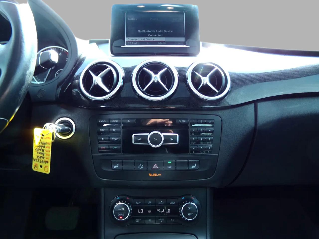 2014 Mercedes-Benz B-Class B250 Sports Tourer Back Up Camera Photo