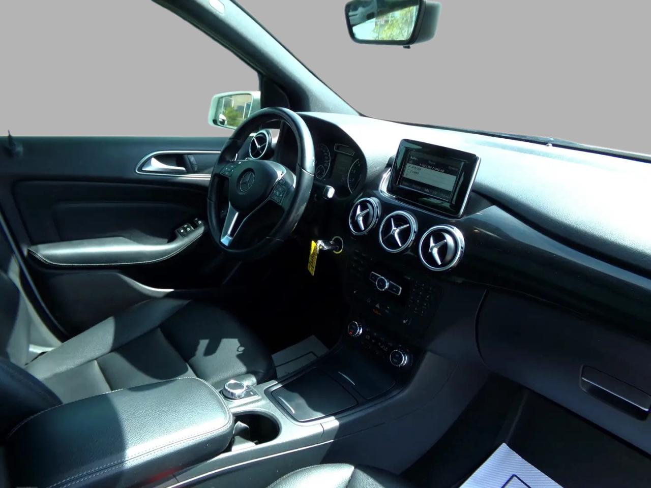 2014 Mercedes-Benz B-Class B250 Sports Tourer Back Up Camera Photo