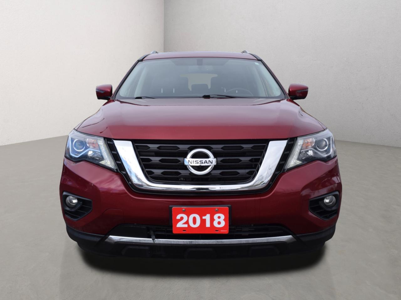 2018 Nissan Pathfinder SL 4WD Panoramic Sunroof Navi Photo