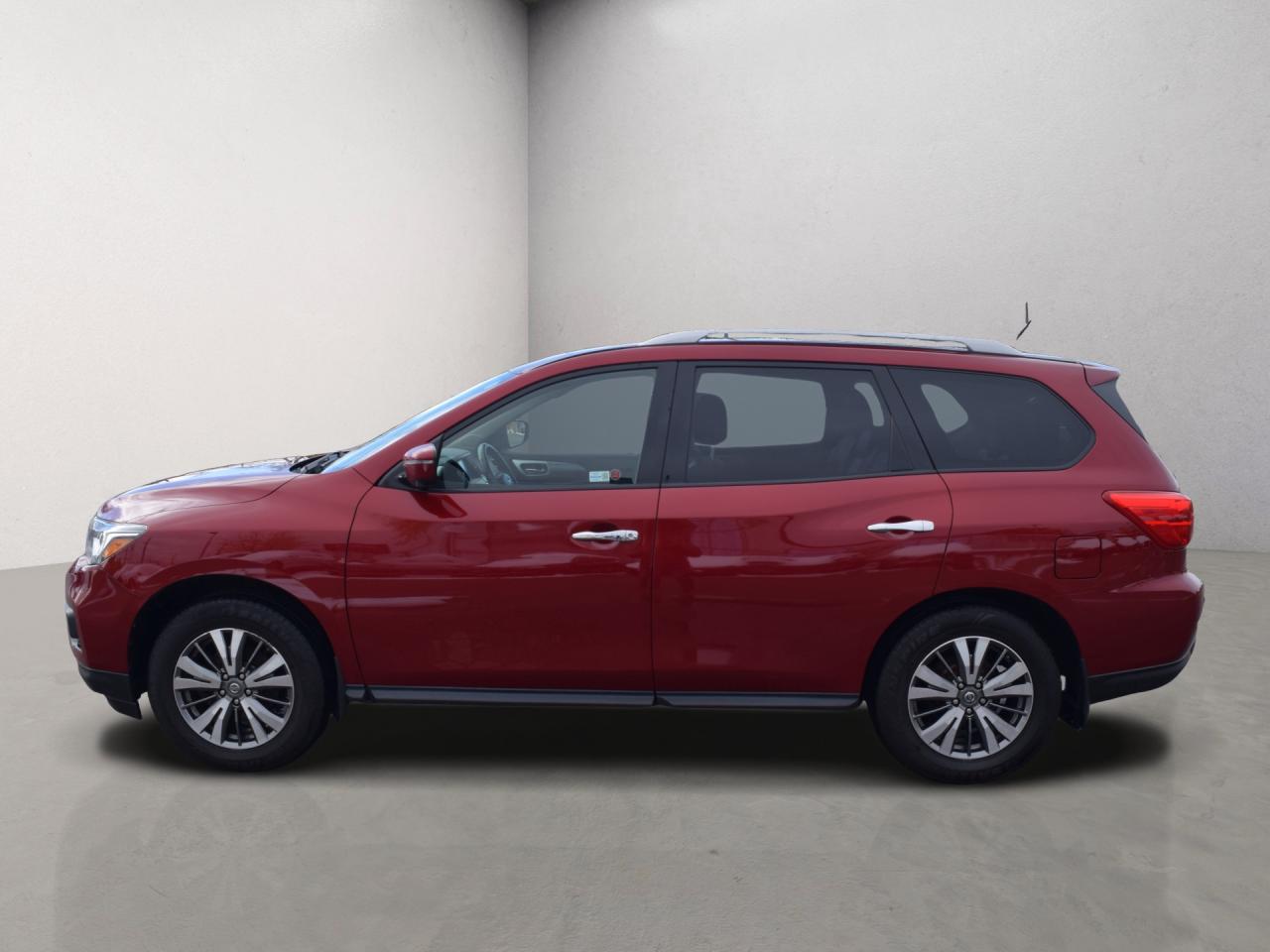 2018 Nissan Pathfinder SL 4WD Panoramic Sunroof Navi Photo