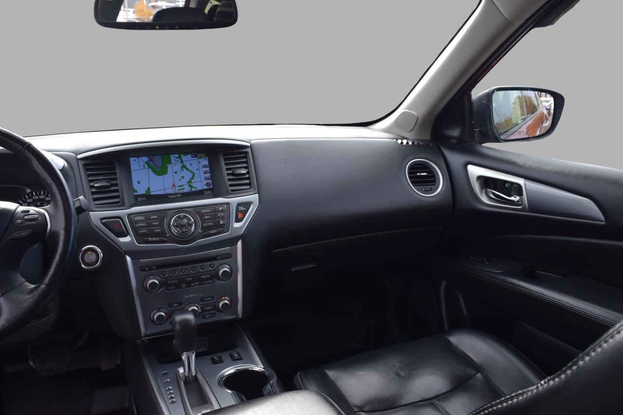 2018 Nissan Pathfinder SL 4WD Panoramic Sunroof Navi Photo