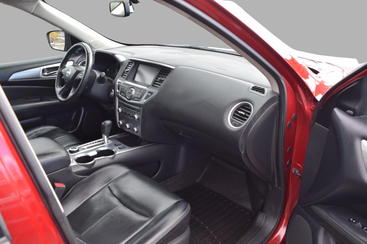 2018 Nissan Pathfinder SL 4WD Panoramic Sunroof Navi Photo