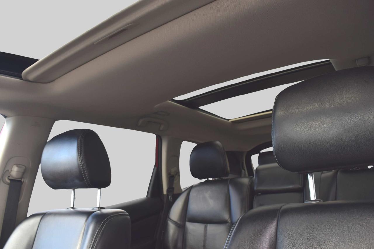 2018 Nissan Pathfinder SL 4WD Panoramic Sunroof Navi Photo
