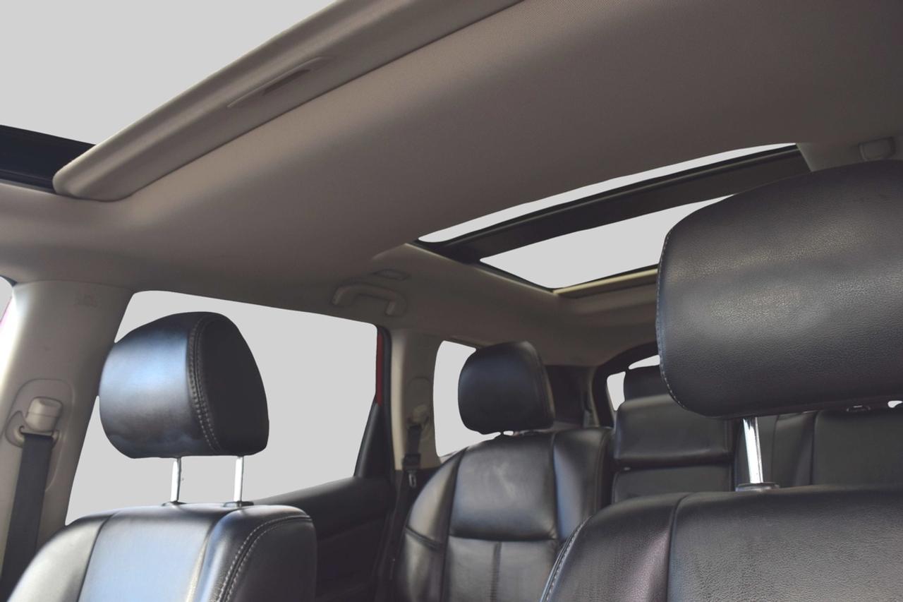 2018 Nissan Pathfinder SL 4WD Panoramic Sunroof Navi Photo