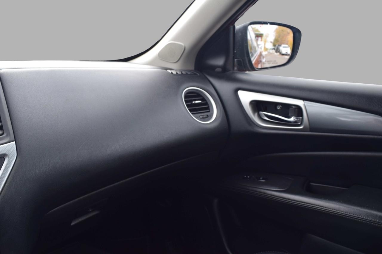 2018 Nissan Pathfinder SL 4WD Panoramic Sunroof Navi Photo