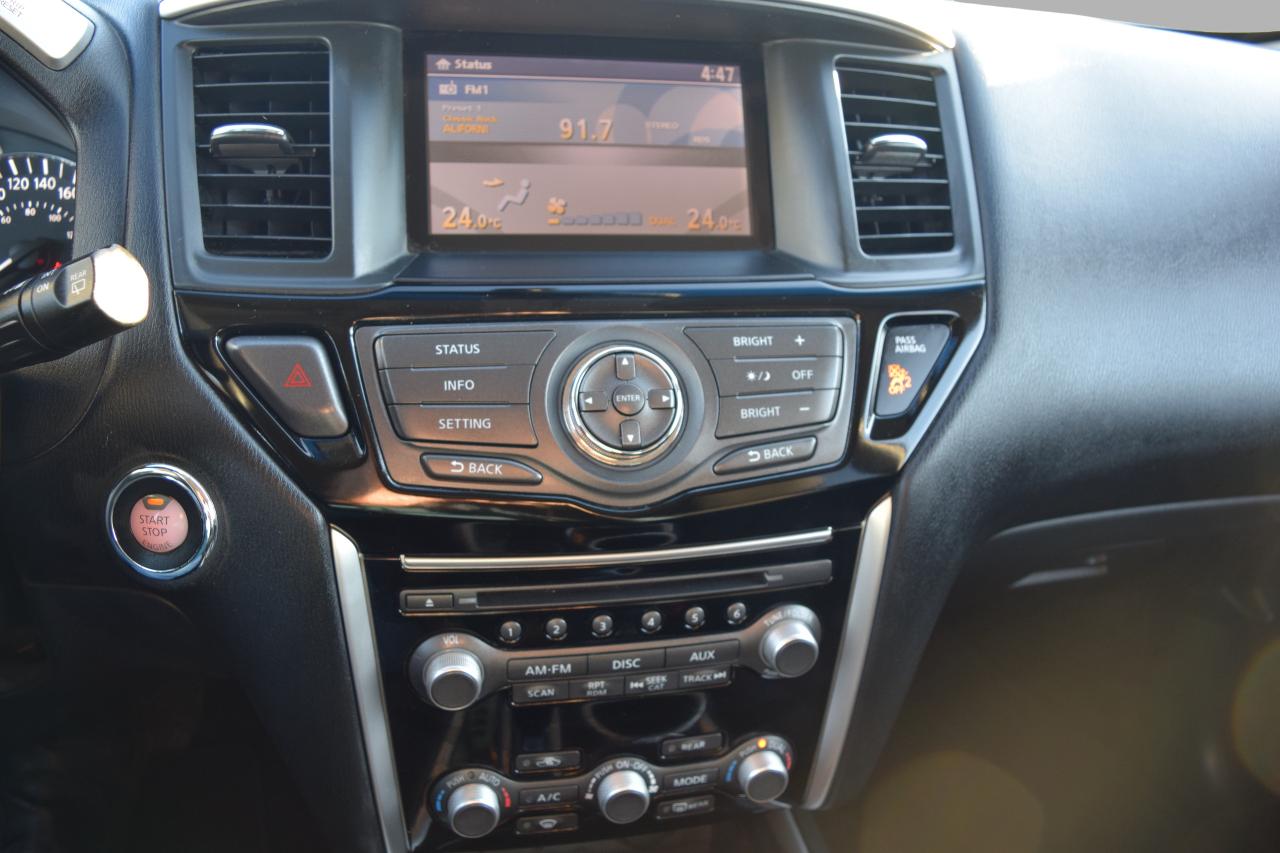 2016 Nissan Pathfinder SV AWD BACK UP CAMERA Photo