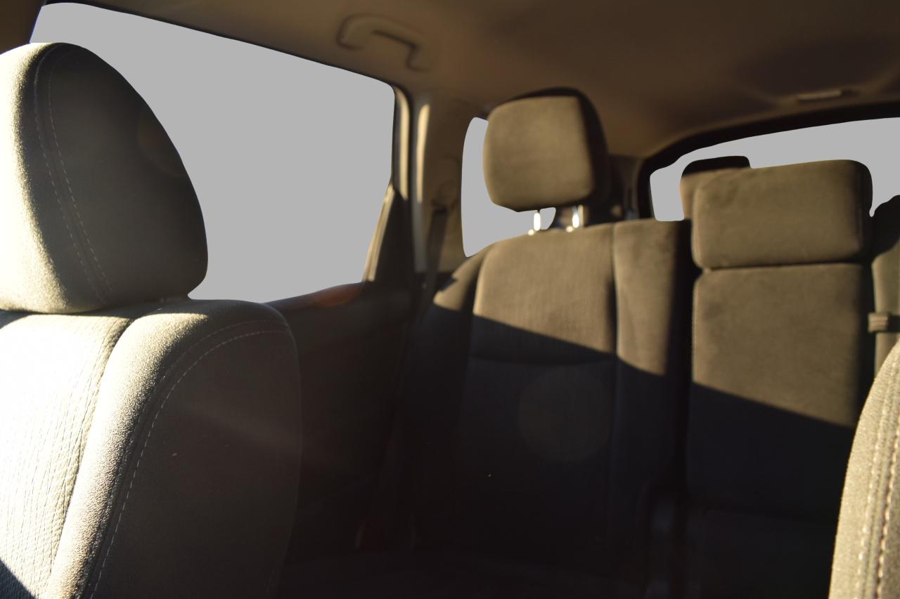 2016 Nissan Pathfinder SV AWD BACK UP CAMERA Photo