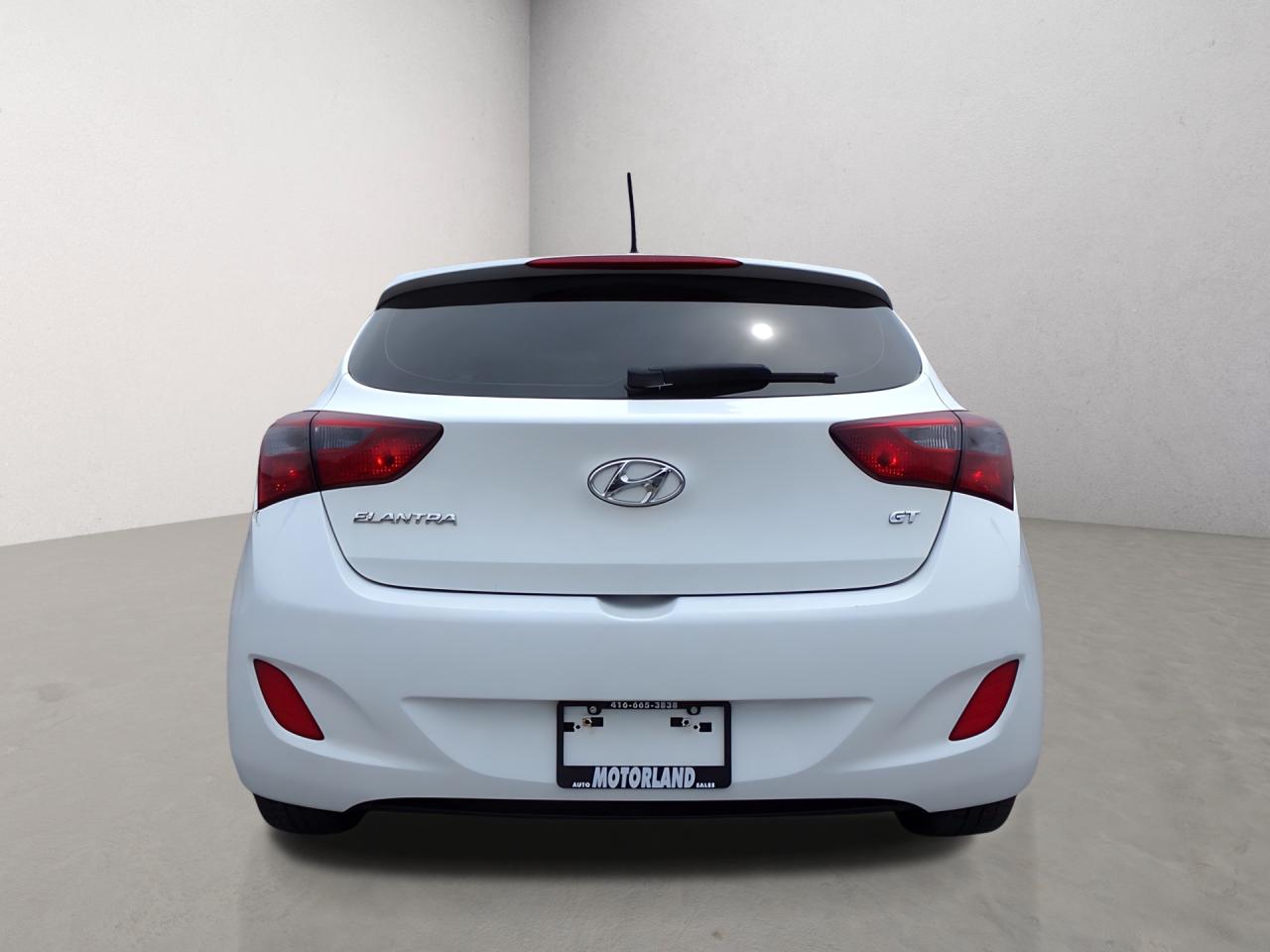 2016 Hyundai Elantra GT GLS Manual Panoramic Sunroof Photo