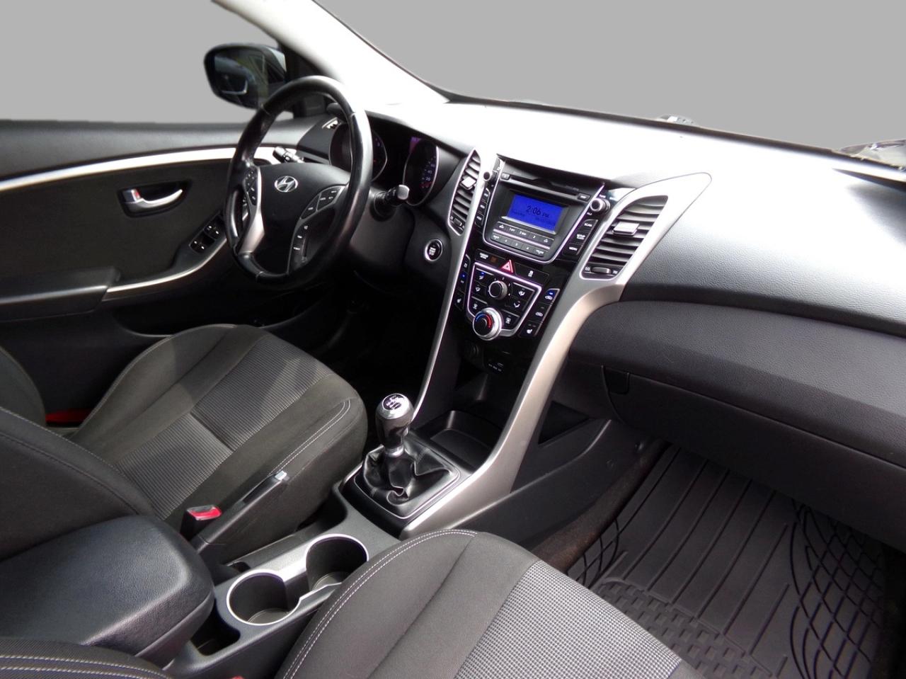 2016 Hyundai Elantra GT GLS Manual Panoramic Sunroof Photo