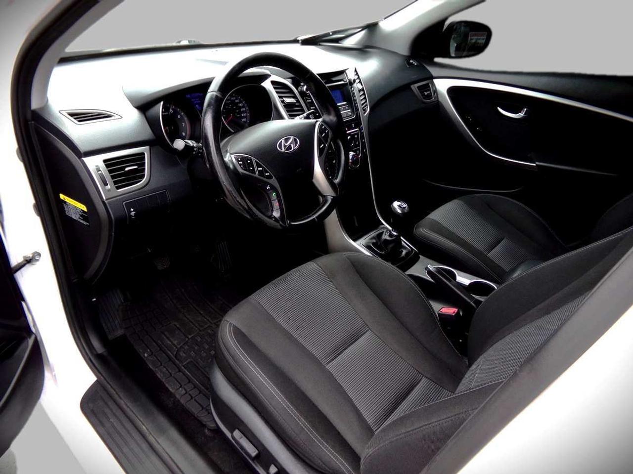 2016 Hyundai Elantra GT GLS Manual Panoramic Sunroof Photo