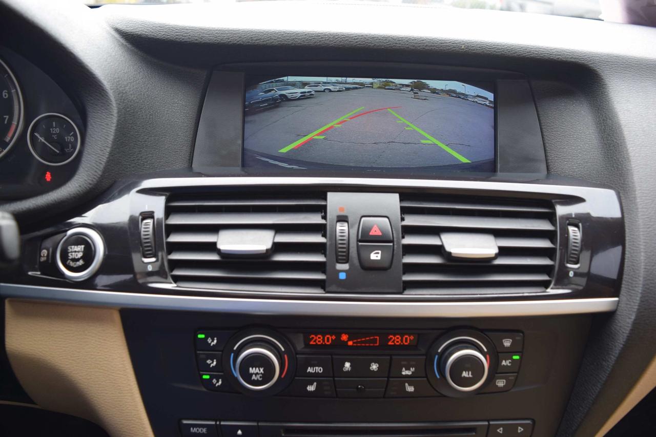 2013 BMW X3 xDrive28i Navi Panoramic Sunroof Photo