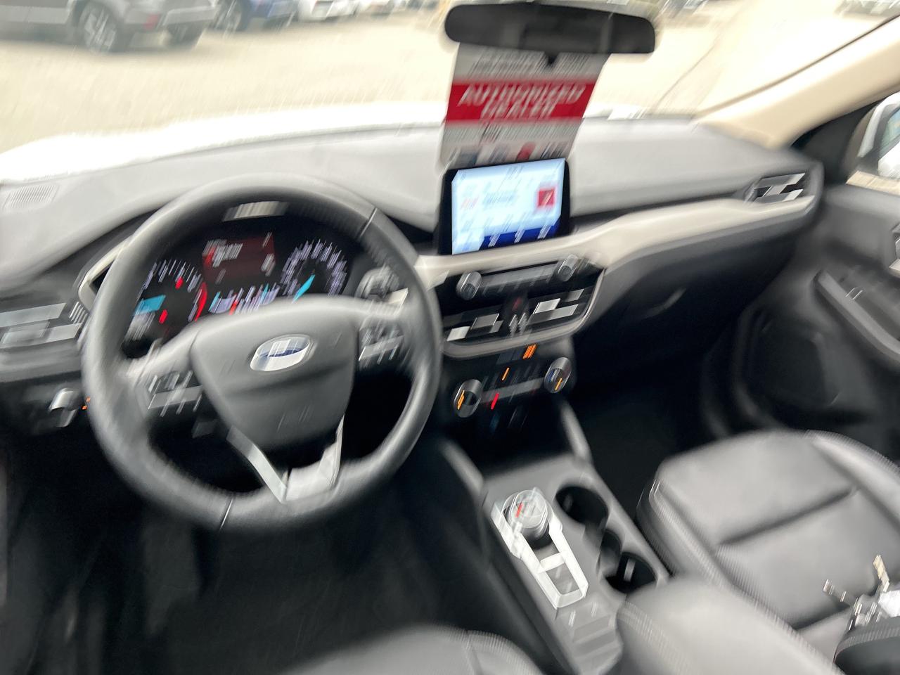2020 Ford Escape SEL   Leatherette   Clean Carfax Photo