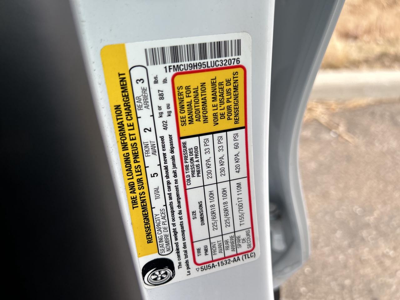 2020 Ford Escape SEL   Leatherette   Clean Carfax Photo